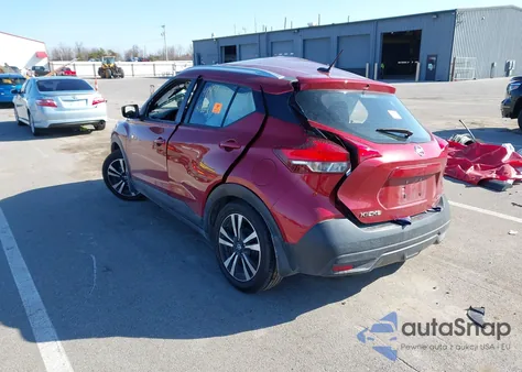 2018 Nissan Kicks Sv из США, поврежденный, VIN 3N1CP5CU6JL530100